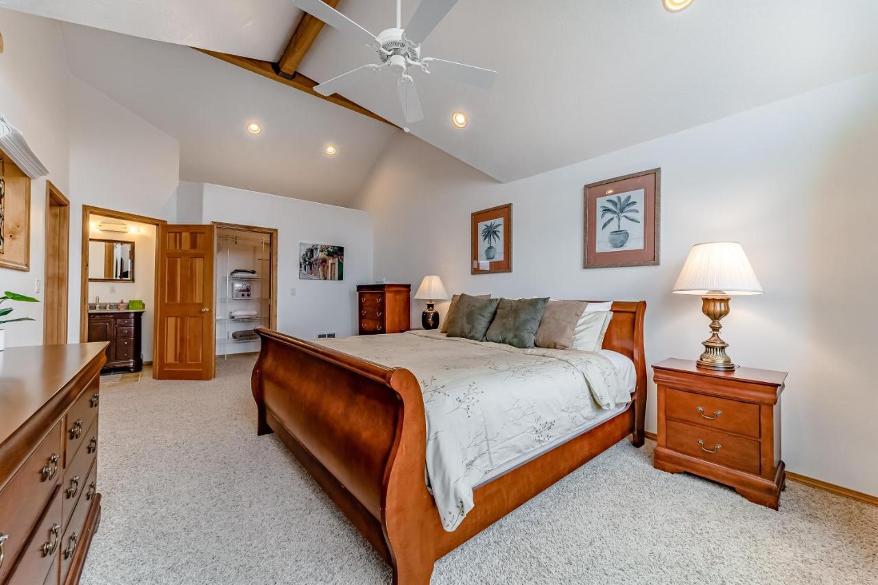 Ocean Magic Villa Голд Бийч Екстериор снимка